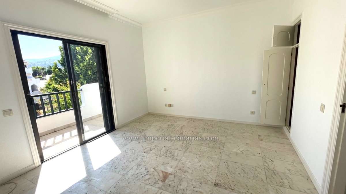 Inmobiliaria, Puerto de la Cruz, Tenerife
