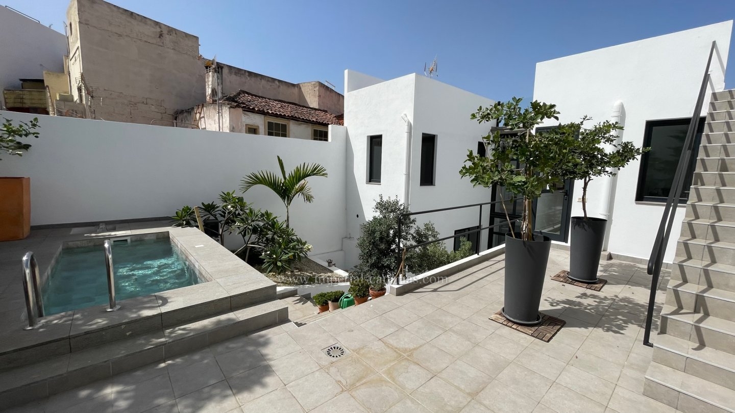 Inmobiliaria, Puerto de la Cruz, Tenerife