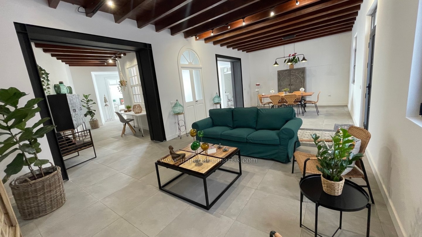 Inmobiliaria, Puerto de la Cruz, Tenerife
