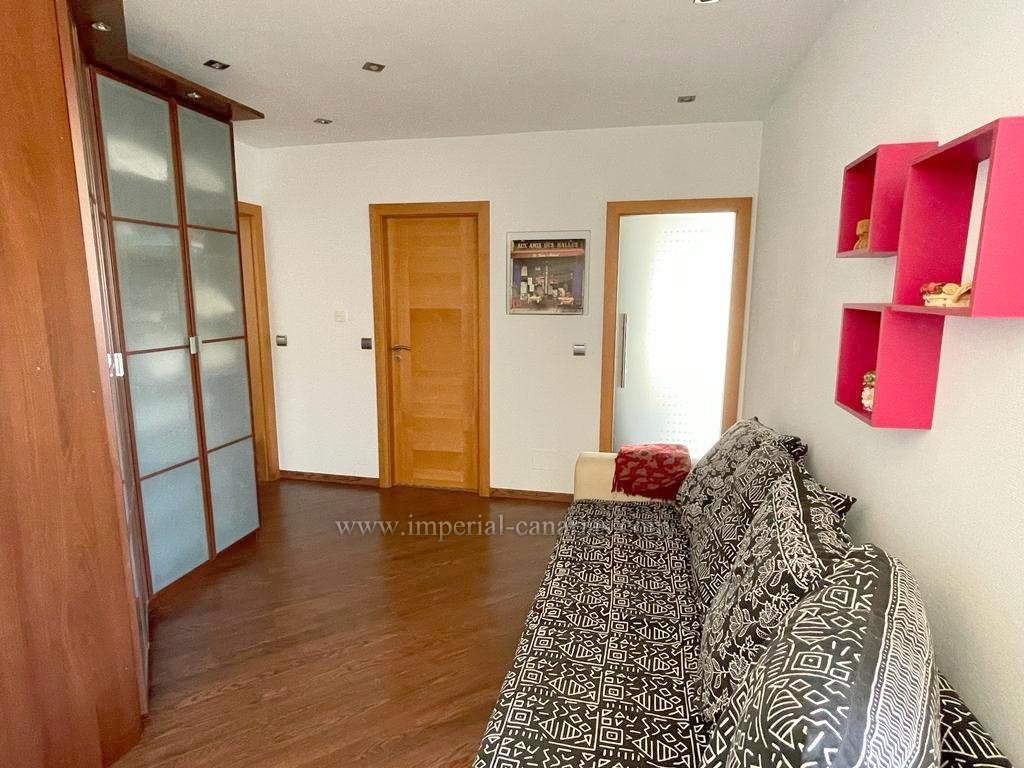 Inmobiliaria, Puerto de la Cruz, Tenerife